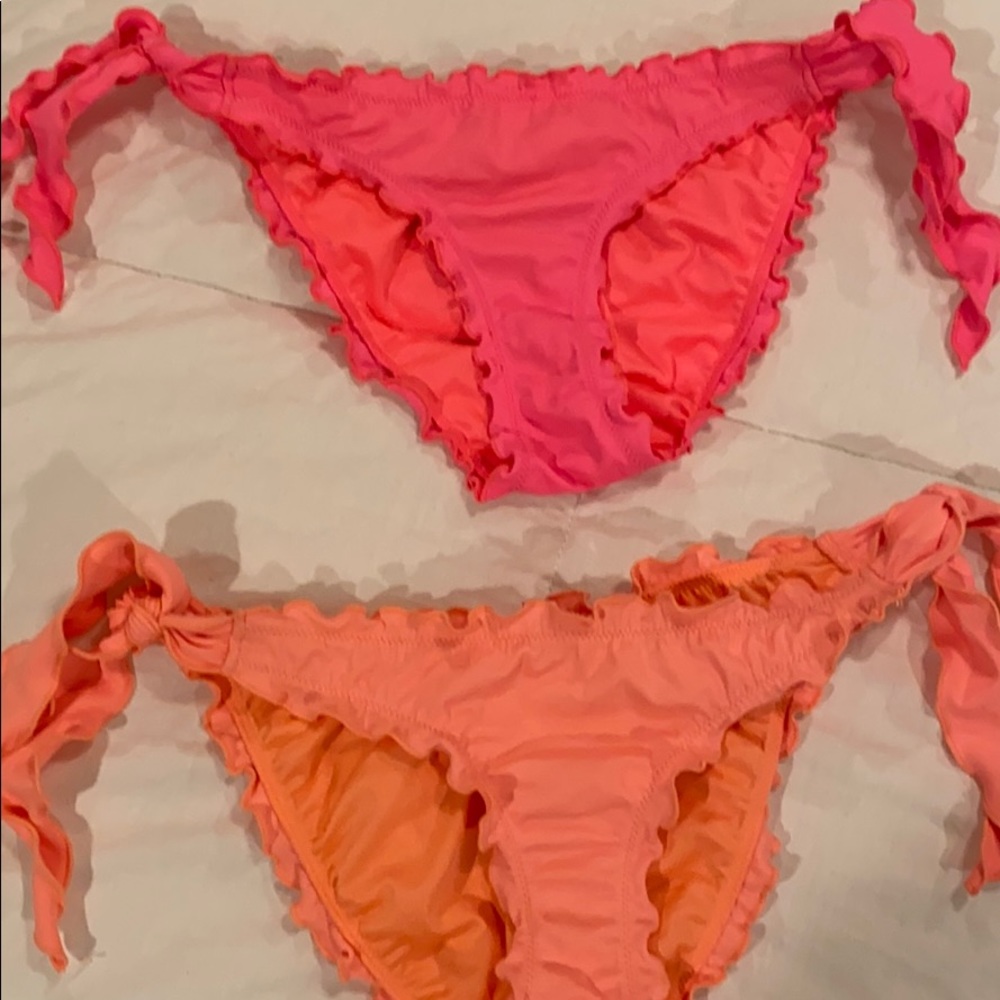 Like NEW Victoria’s Secret ruffled bikini bottoms
